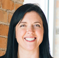 Portret Sophie Hartwell, szefowej zespołu obsługi klienta